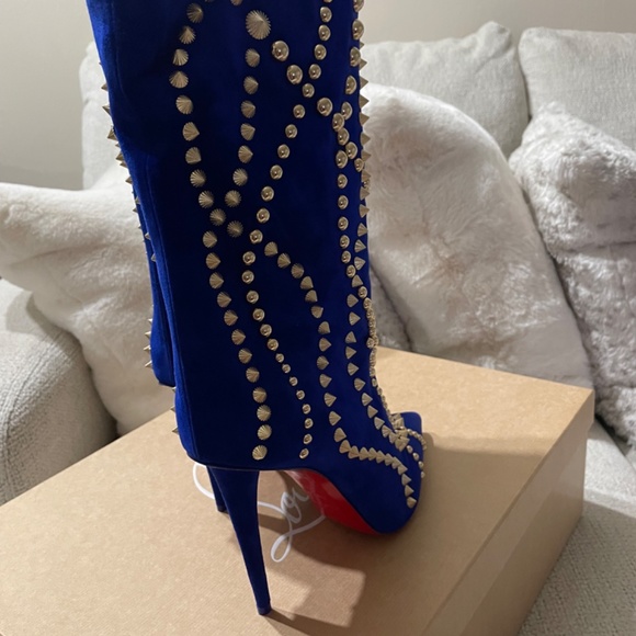 Christian Louboutin Astrilarge Booty Pika BNIB - Picture 17 of 17